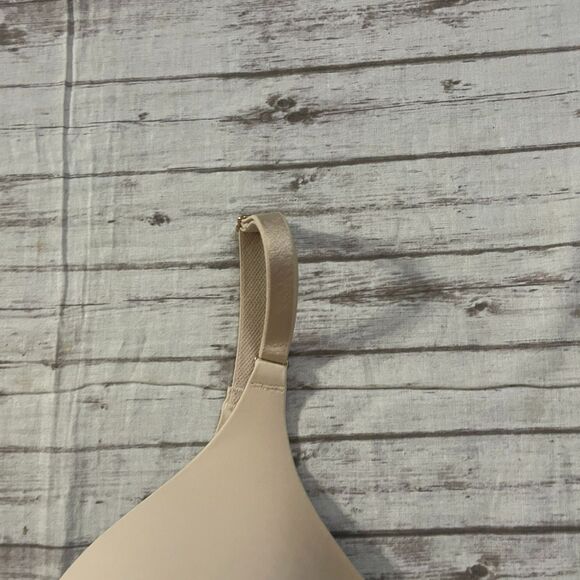 Soma Womens Vanishing 360 Seamless Bra Size 36C Wireless Adjustable Straps Beige - Picture 4 of 7